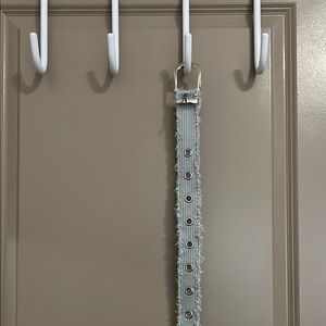 Stylish Gray Frayed Belt